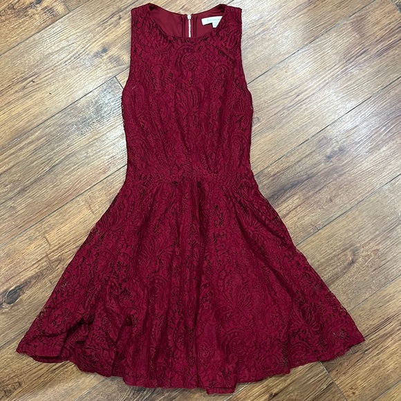 FRANCESCA SMALL BURGUNDY FORMAL DRESS - Picture 1 of 5